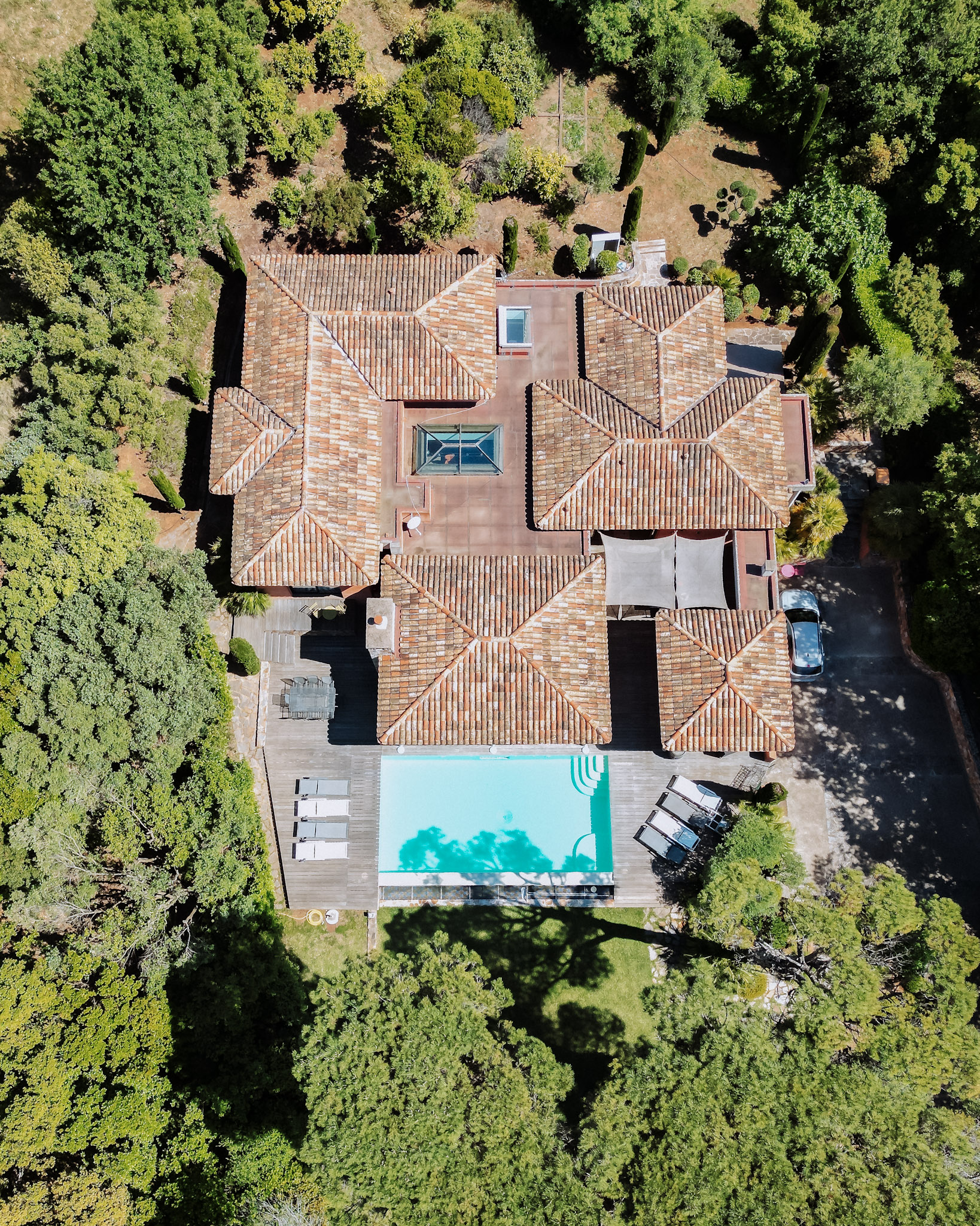 DRONE 1